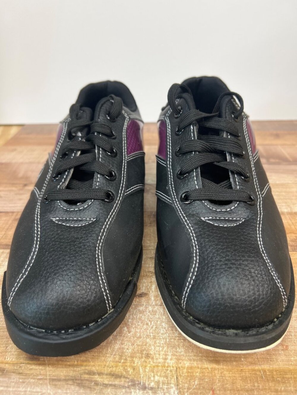 TS Linds Iris Women's Bowling Shoes Size 9.5 B Black Purple Right Hand Open Box